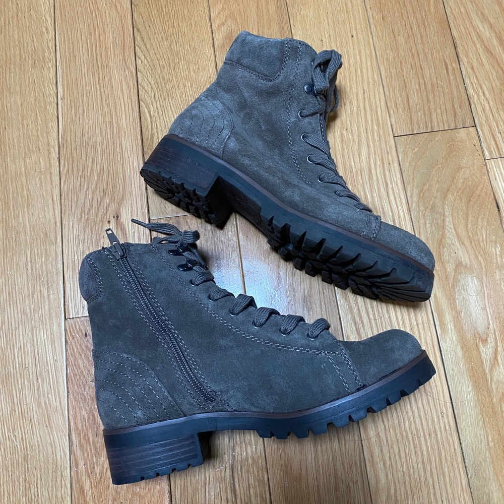 Brown Tan suede combat boots
